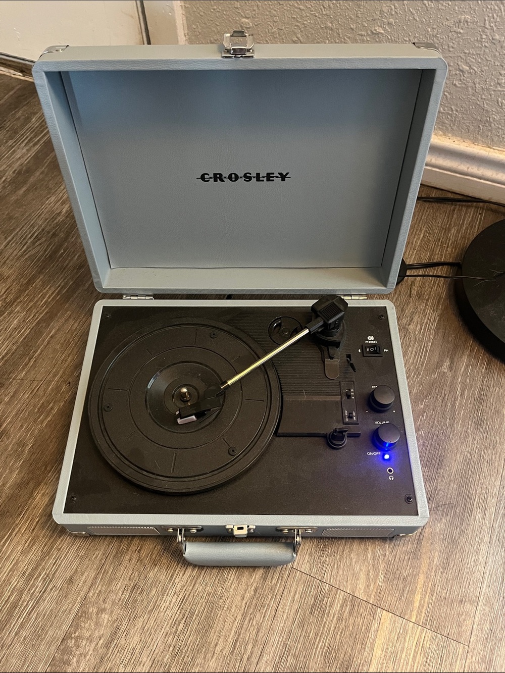 Crosley Light Blue Portable Suitcase Turntable
